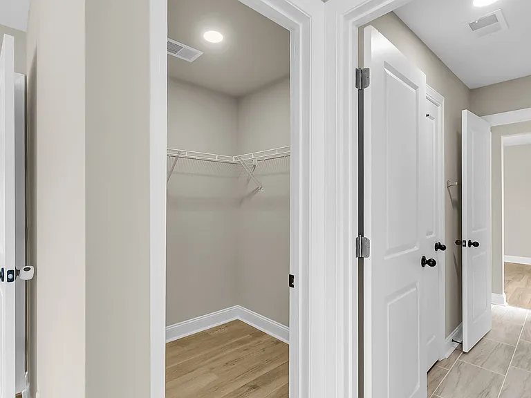 687 Black Pine Rd — Photo 40