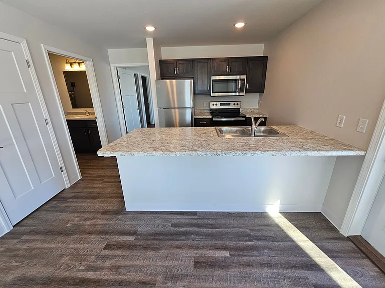 1100 W Marion St — Photo 6
