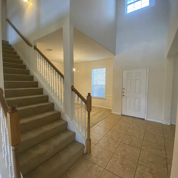 6111 Graphite Dr — Photo 2