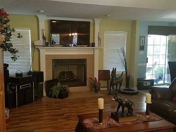 3rd image of 517 Northwest Dr