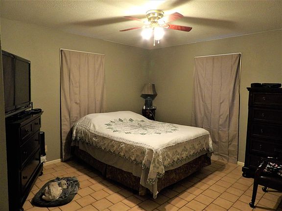 4th image of 1305 Alta Vista Dr