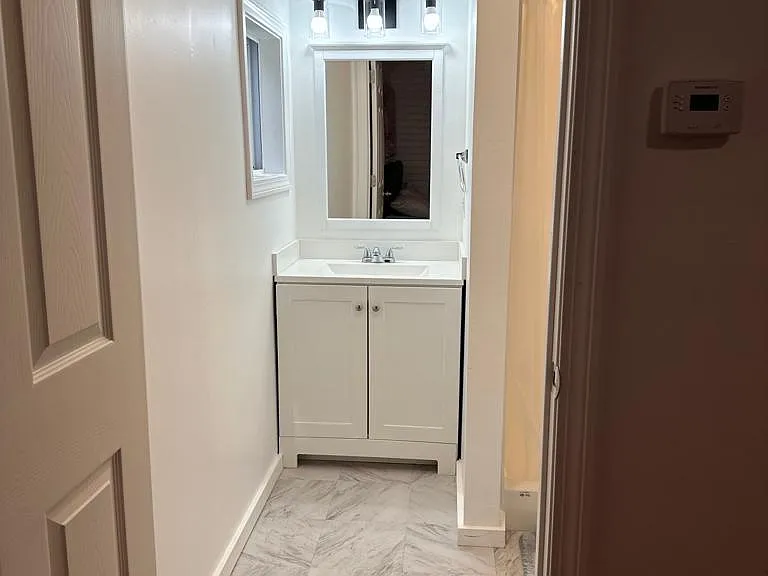 121A E Union St — Photo 5