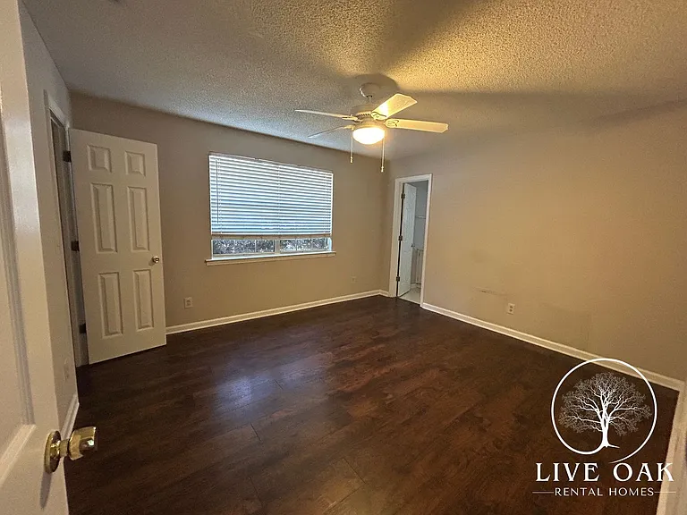 1469 Flo Zechman Dr — Photo 10
