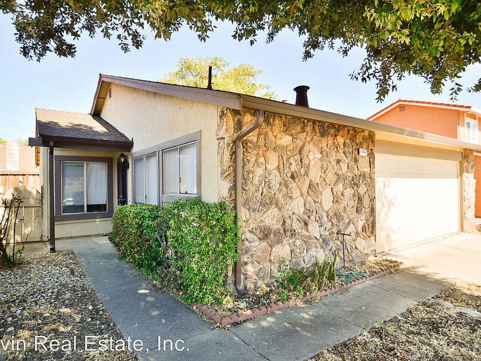 1st image of 2352 Cypress St