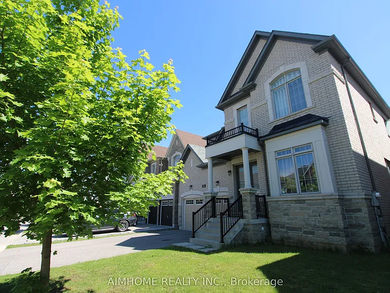 39 Scrivener Dr — Photo 4