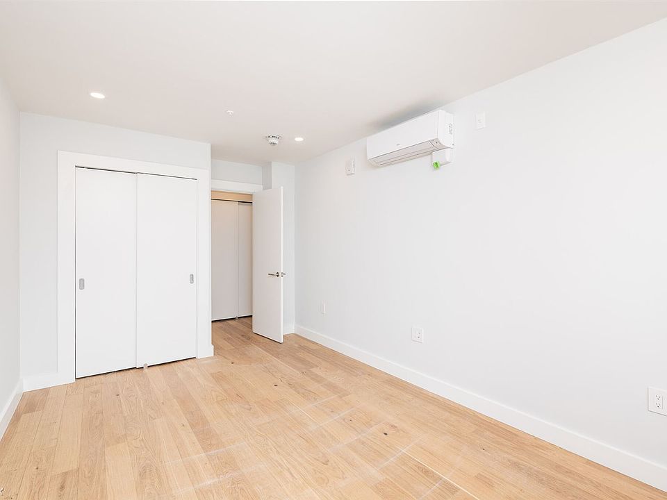 landlord_unit_photo_67562780_2