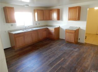 15920 Hunsaker Ave, Paramount, CA 90723