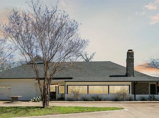 5271 Honeysuckle Rd, Midlothian, TX 76065