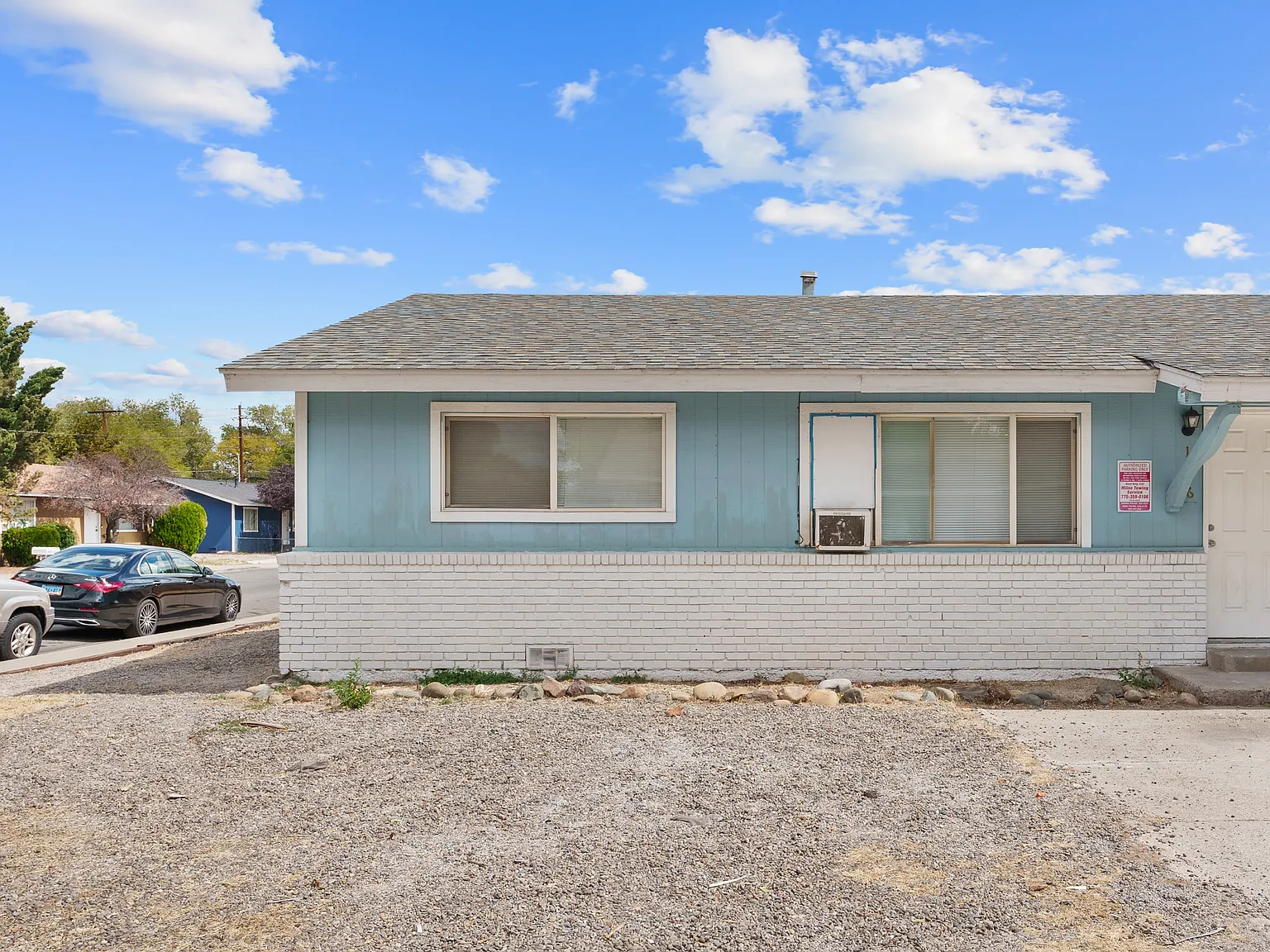 2 bed, 900 sqft, $1,600 — Photo 2