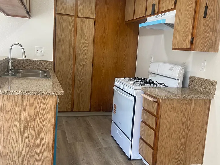 Sylvan Court — Photo 13