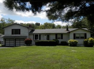 20 Dixie Acres Rd, Danville, IL 61832