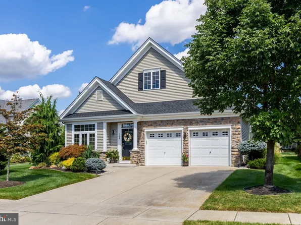 108 Digiovanni Ln, Glassboro, NJ 08028