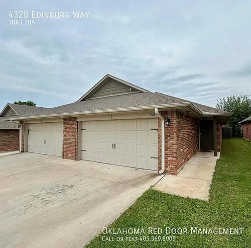 4328 Edinburg Way Photo 1