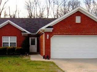 7504 Eagle Ridge Dr, Sellersburg, IN 47172