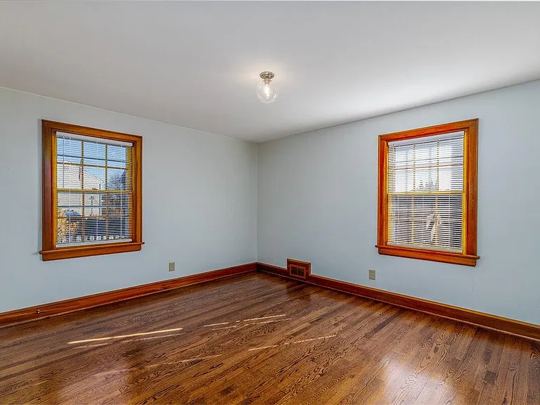 2510 Tillett Rd SW — Photo 13