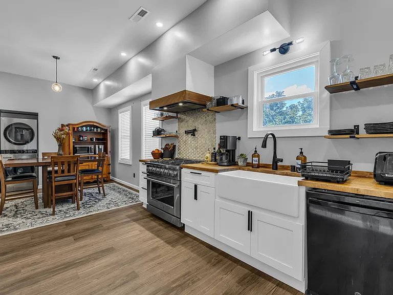 530 Spring St NW #3 — Photo 16