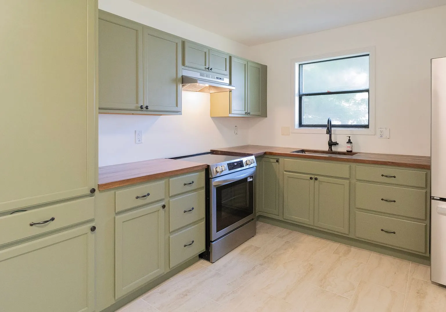 Beautifully Updated 3BR Home w/ Bonus Room, Fenced Yard & Garage — Photo 3