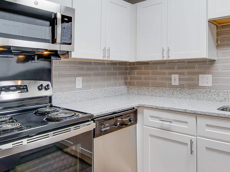 MAGNIFICENT KITCHEN