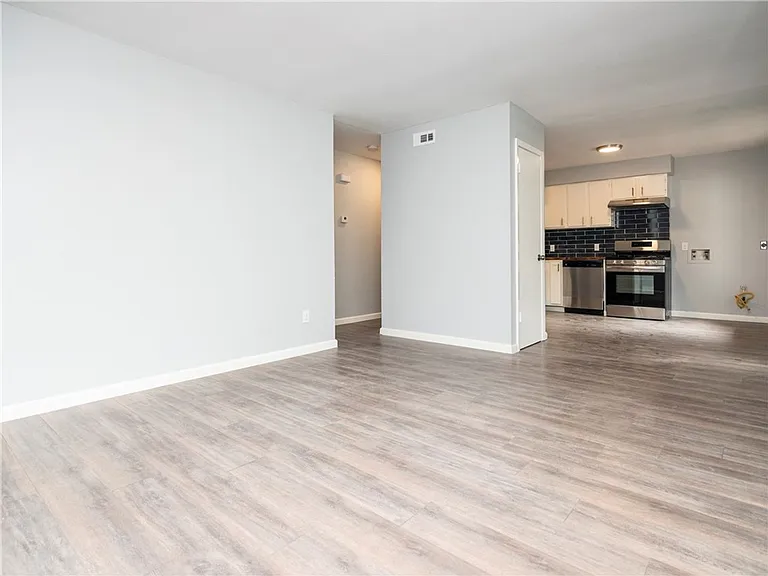 7004 Circle South Rd #B — Photo 7