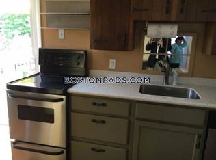 10 Jameson St, Natick, MA 01760