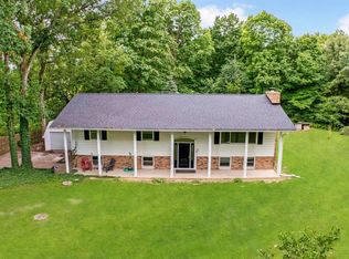 1541 Hickory Point Rd, Metamora, IL 61548