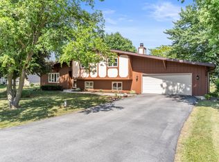 12815 S Elaine Dr, Plainfield, IL