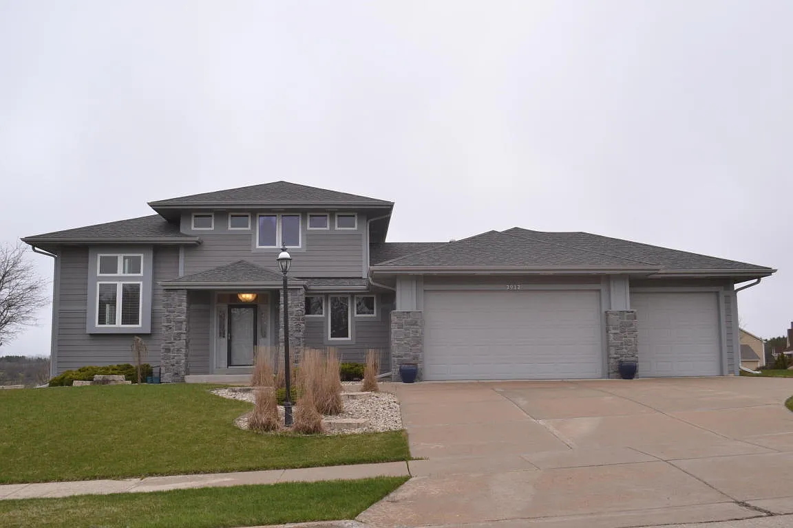 3912 Oakmont Trl photo 1