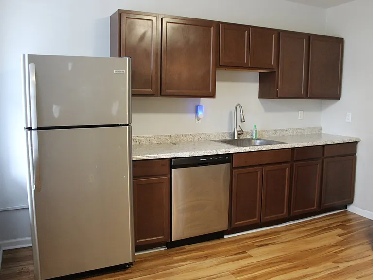 114 W 8th Ave #3C — Photo 3