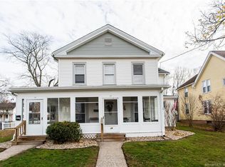 12 Park St, Plainville, CT 06062