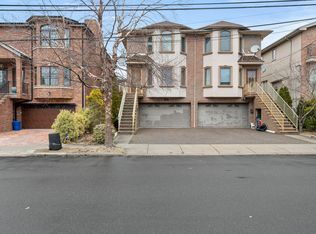 417 Washington Ave, Cliffside Park, NJ 07010