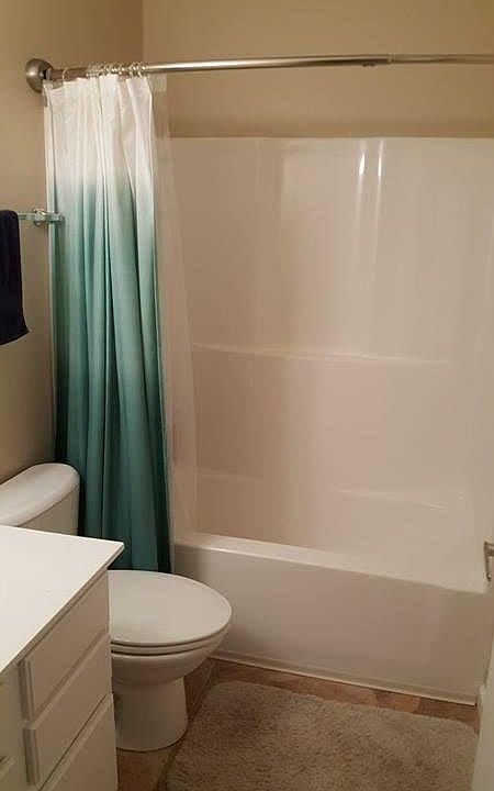 Mid-Size Bathroom