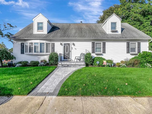35 Georgia Street, East Northport, NY 11731