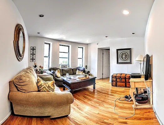 Rented by Union Square Property Management | media 3