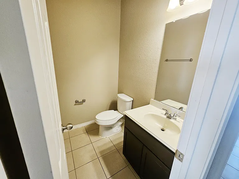 1820 Christopher Creek Dr — Photo 11