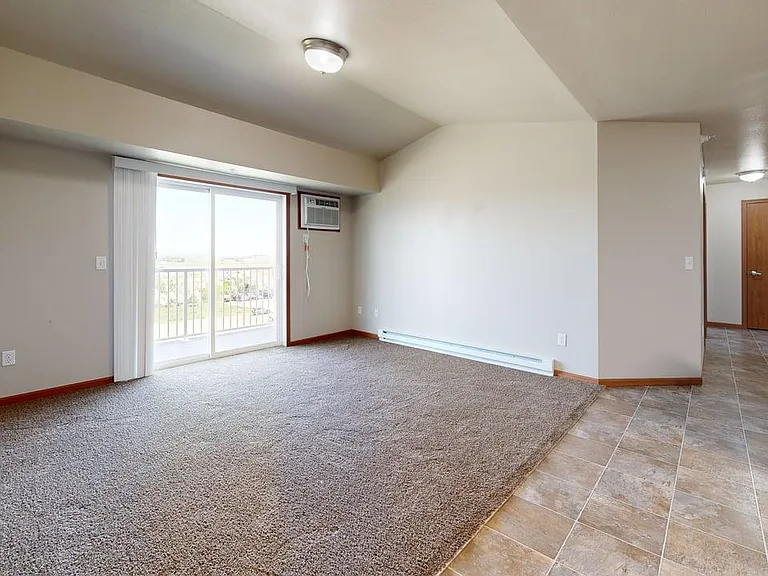 Bakken Ridge Apartments — Photo 13