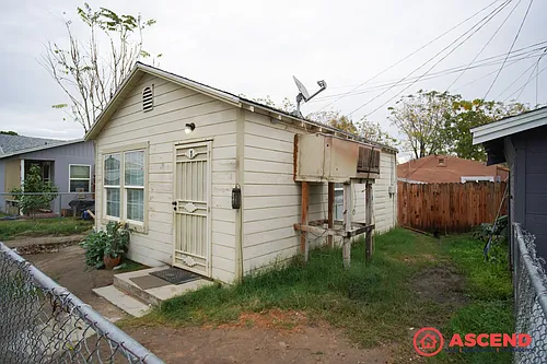 214 Beardsley Ave Photo 1
