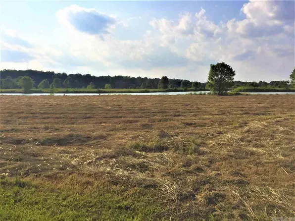 695 Mound View Dr, England, AR 72046