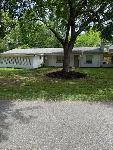 1004 Blanton Pl Photo 1
