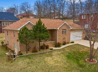 2100 Oakwood Dr, Mountain Home, AR 72653
