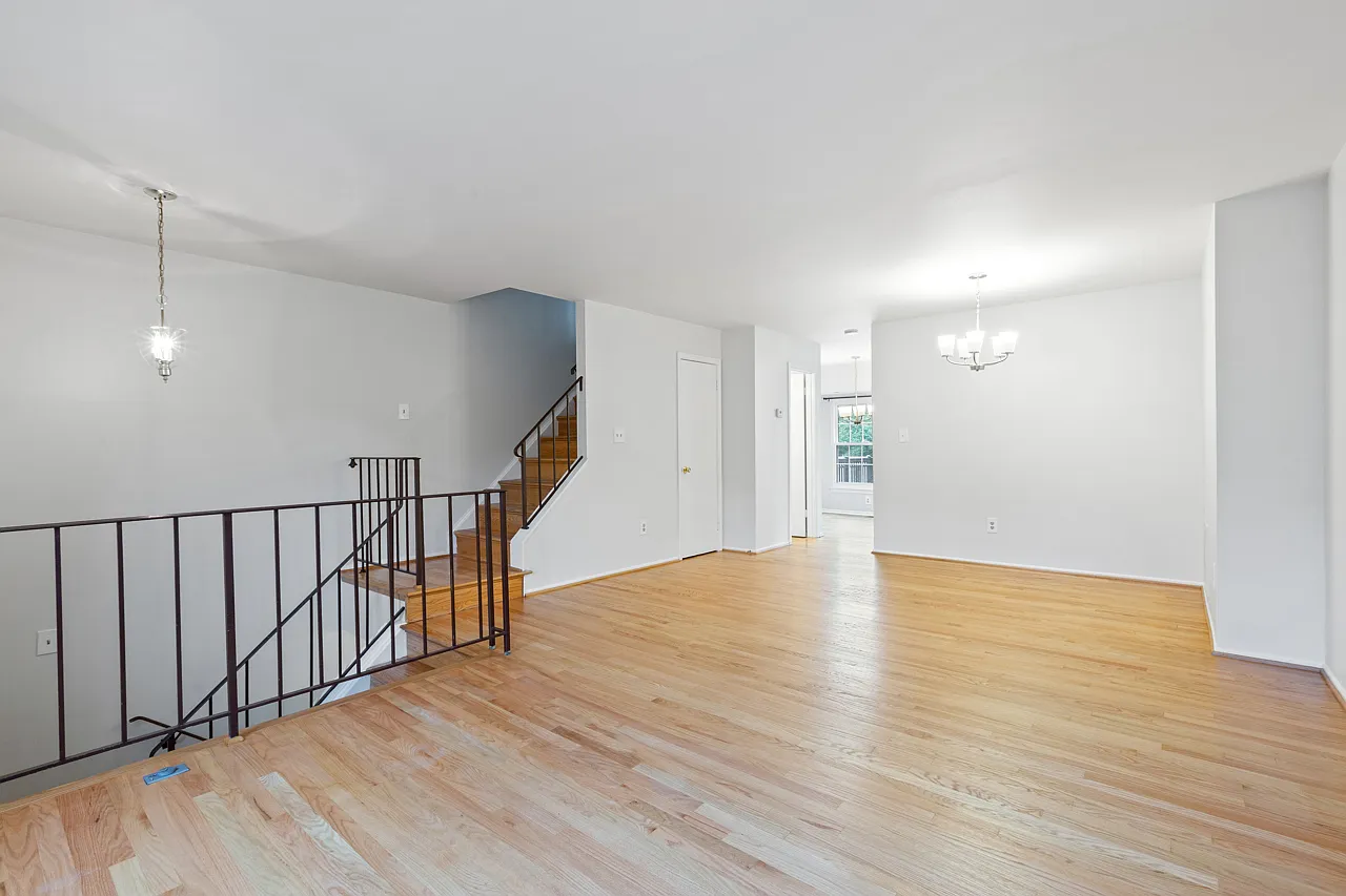 3 bed, 3.5 bath, 1706 sqft, $3,250 — Photo 1