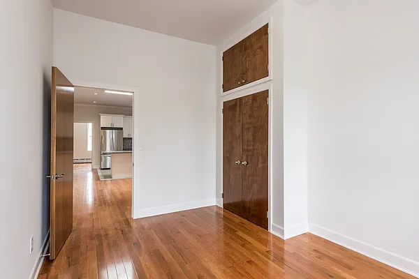 Rented by Nooklyn NYC LLC | media 13