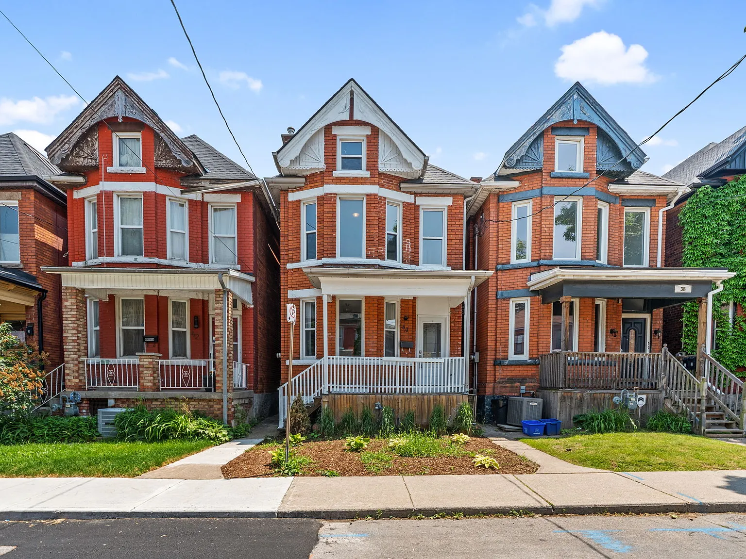 40 Ashley St — Photo 1