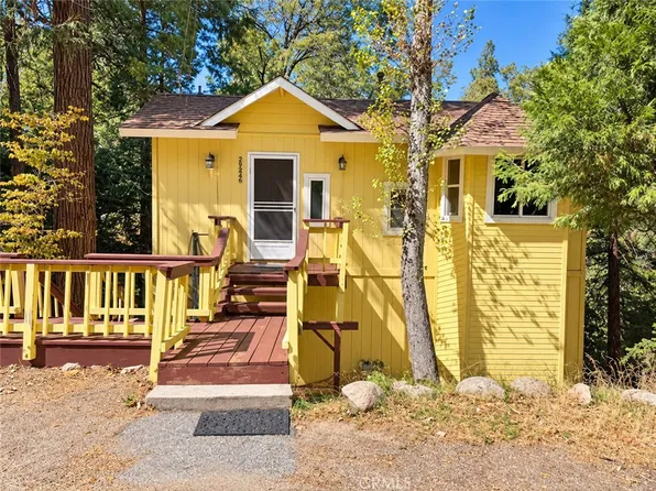 24086 Cresta Dr, Crestline, CA 92325