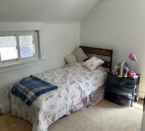 5th image of 1156 W 21st St