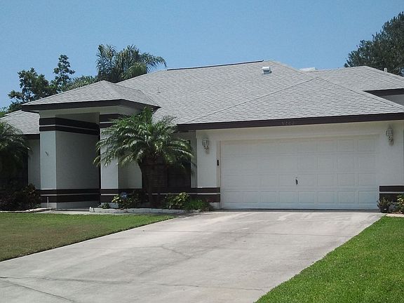 3rd image of 9862 Ashley Dr