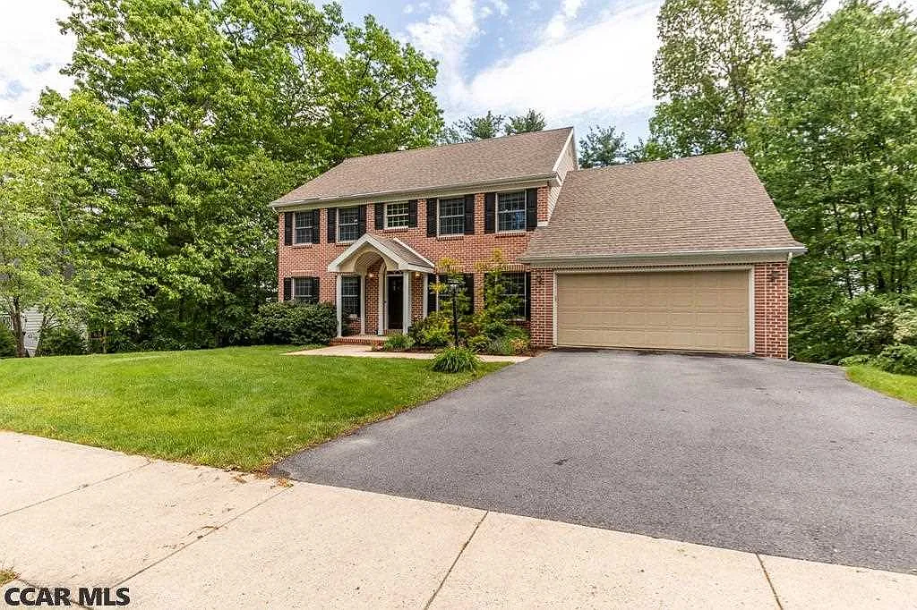 2260 Red Oak Ln photo 1