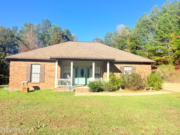 300 Deer Hollow Rd, Grenada, MS 38901