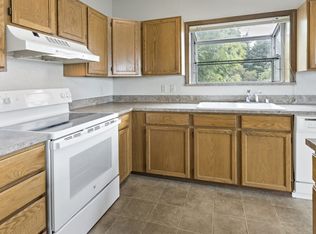 628 N State St APT 4, Bellingham, WA 98225