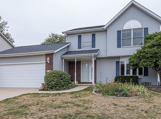 6124 N Hancock Ave, Davenport, IA 52806