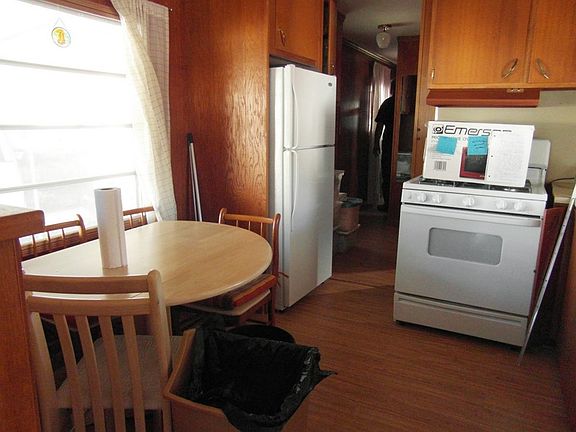 3rd image of 8752 44th Ave N #145